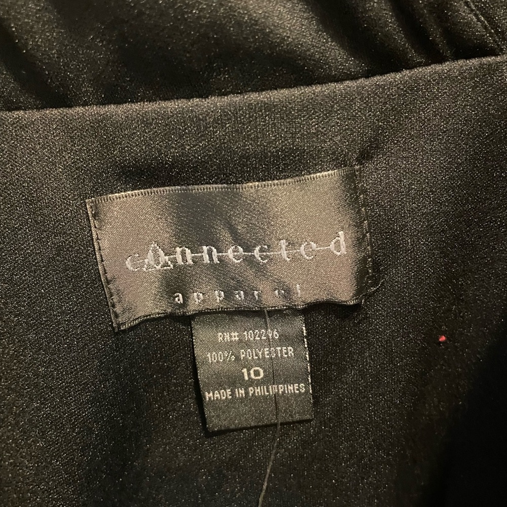 Size 10, black with cream bow dress.  Never worn - Picture 2 of 2